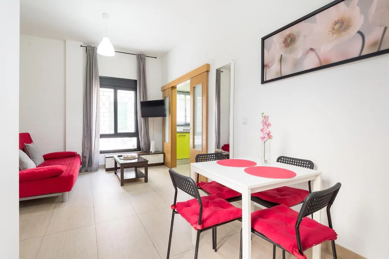 דירות מאלגה Mabb-Quiet Apt With Private Patio Walking Distance To Downtown